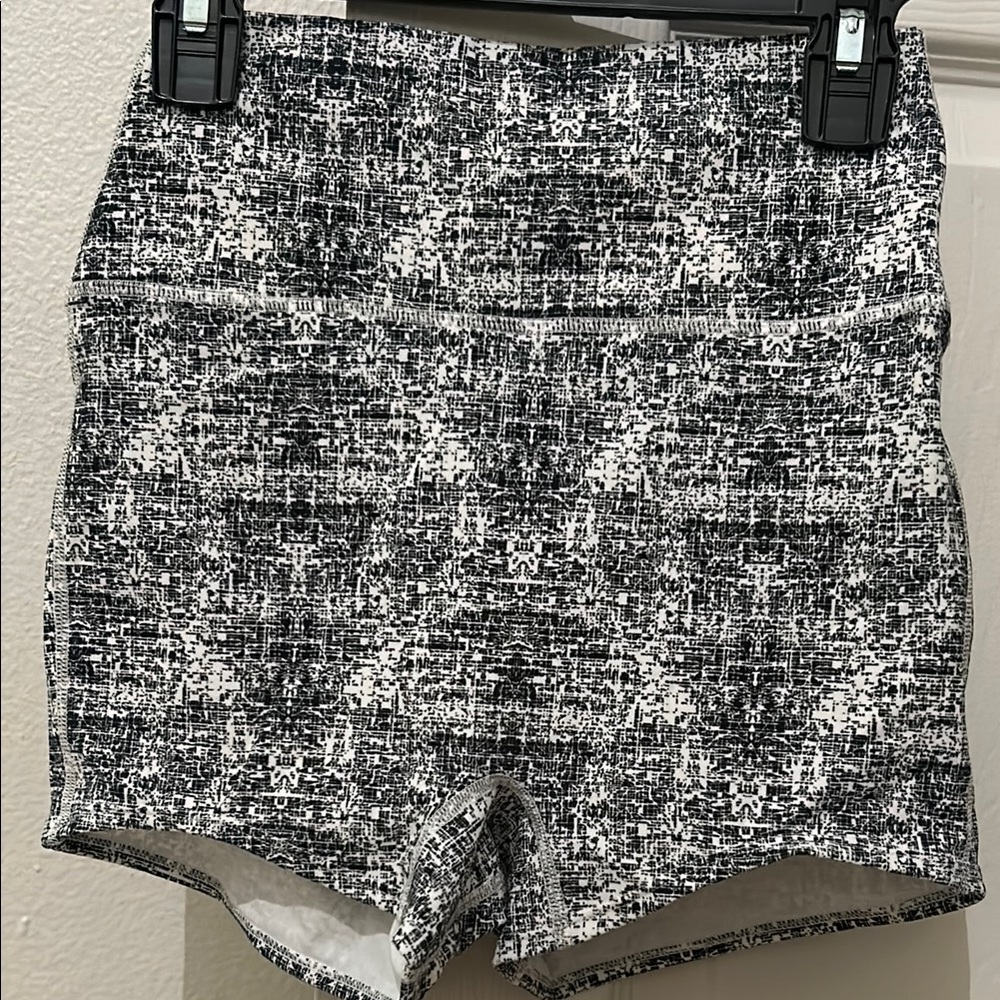 Buffbunny training shorts Black and White Patterned Shorts